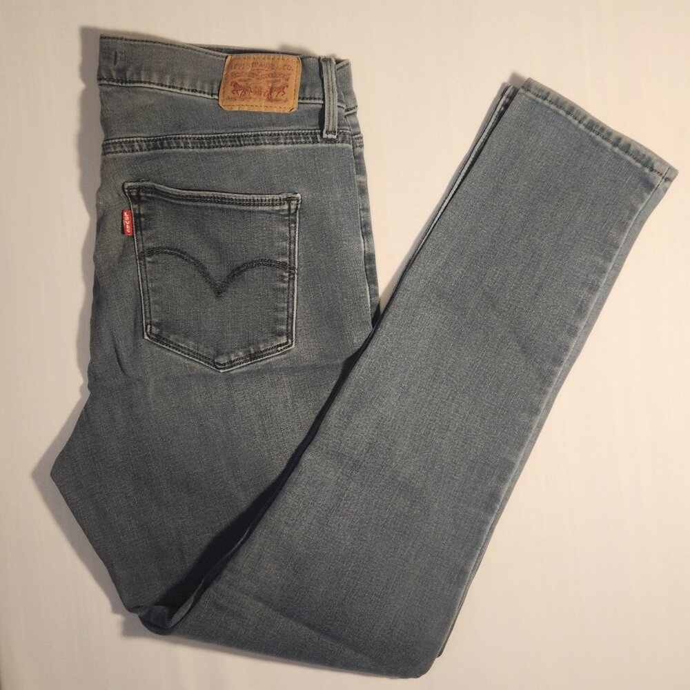 Levi Strauss slimming skinny jeans with 31" waist
